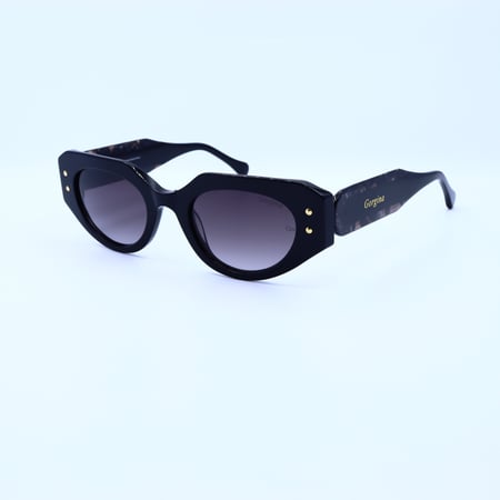 نظارة شمسية نسائية بتصميم كلاسيكي أنيق