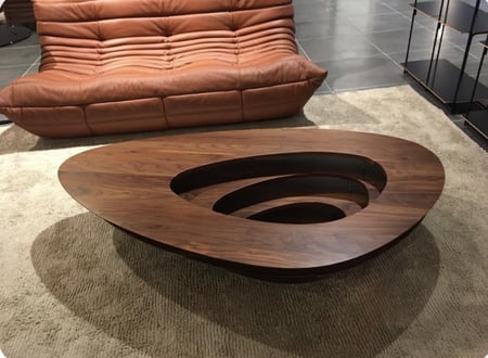 طاولة Interstice