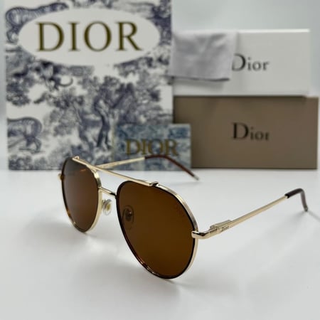 نظارة ديور ذهبي