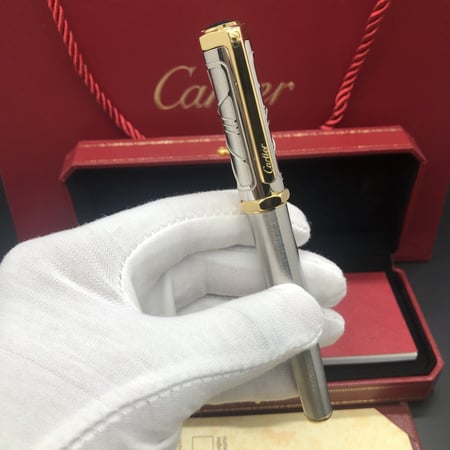 قلم كارتير سانتوس غطاء