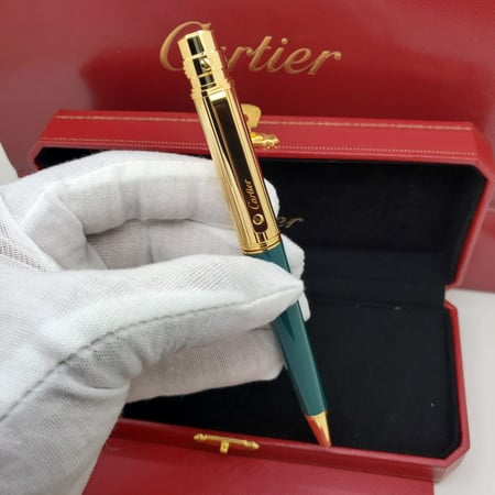 قلم كارتير سانتوس فرار