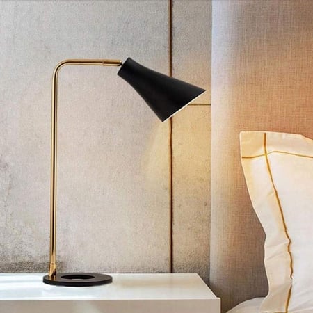 اضاءة ستاند اباجورة مودرن لمس لون ذهبي وأسود