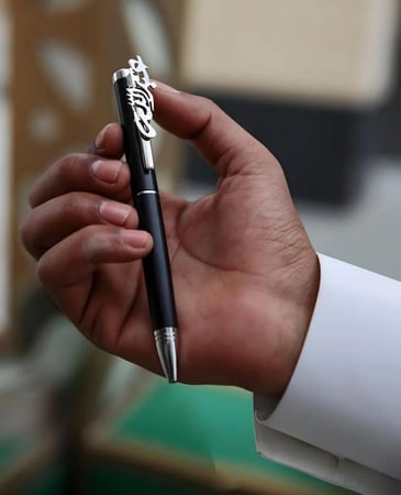 قلم نحت بالاسم مطلي