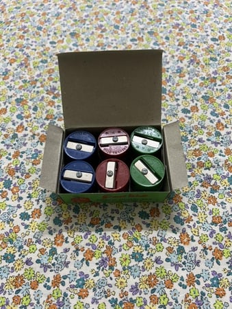 كرتون برايات قديم - المرآة ( 12 حبة )