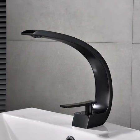 خلاط مغسلة نحاس بارد حار بتصميم كوبرا أسود مميز ومبتكر