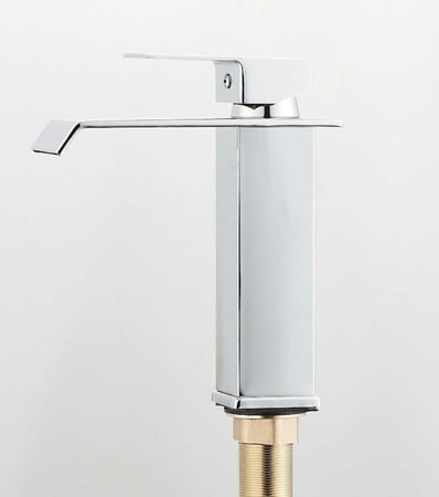 خلاط مغسلة  ستانلس ستيل بنظام شلال مياه