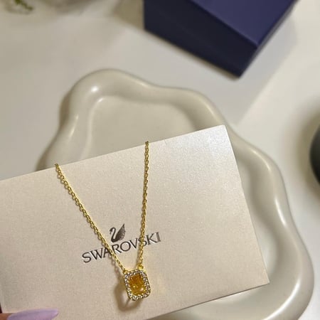 عقد Millenia سواروفسكي ذهبي