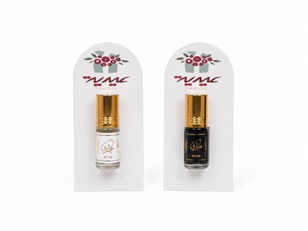 بطاقة معايده مع تولة عطر من بانافع للعود