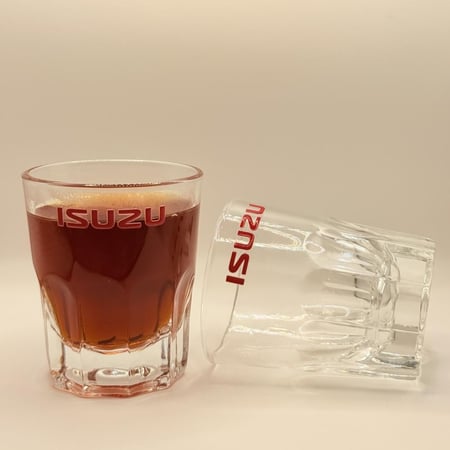 6 بيالات شاي (ايسوزو)