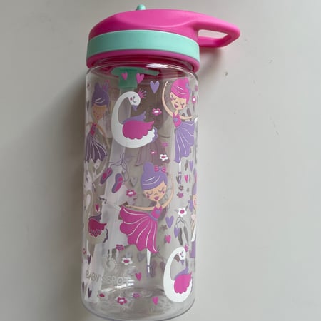 مطاره بلاستك مع مصاص سلكون مانعه للانسكاب