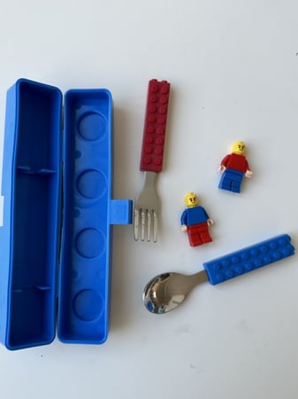 ملاعق وشوك للاكل