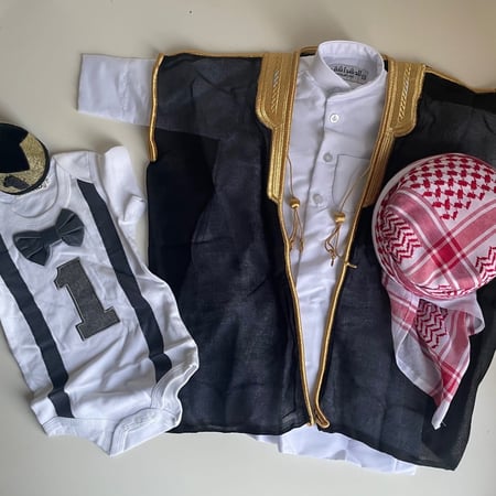 طقم هديه ثوب وبشت وقبعه شماغ