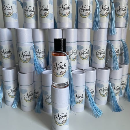 توزيعات عطور مع العلبه او عطر نص توله مسك بودره