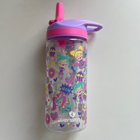 مطاره بلاستك مع مصاص سلكون مانعه للانسكاب