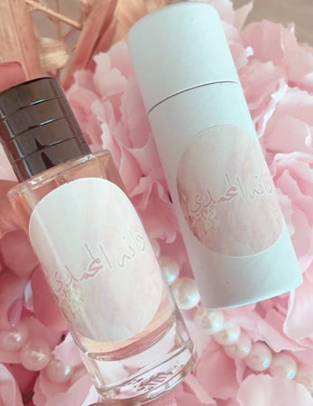 توزيعات عطور مع العلبه او عطر نص توله مسك بودره