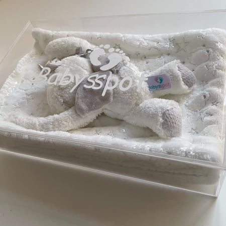 هديه بطانيه ودبدوب وبوكس كرتوني