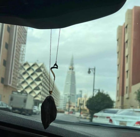 تعليقه سياره حرف مع كسره عود