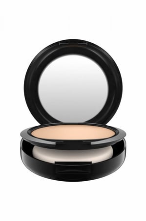 ماك بودرة ستوديو فيكس مع كريم اساس | MAC Studio Fix Powder Plus Foundation (NC15)