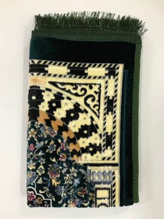سجادة صلاة مبطنة