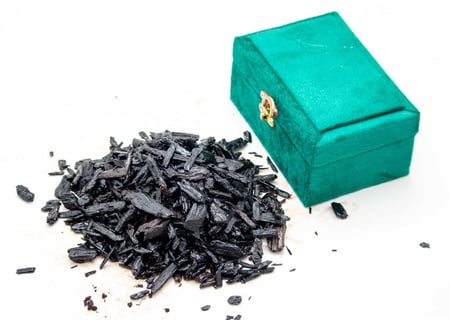 بخور مبثوث بدقة العود رقم 1 - ربع كيلو