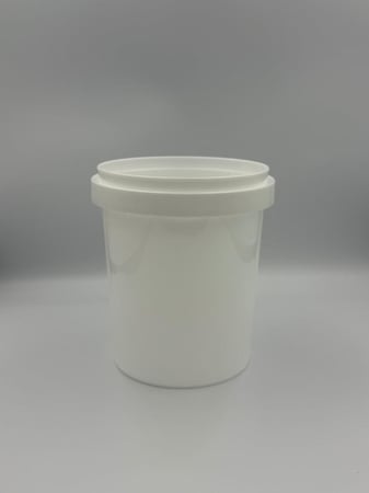 سطل ابيض 500 *92 ملي 12 حبه