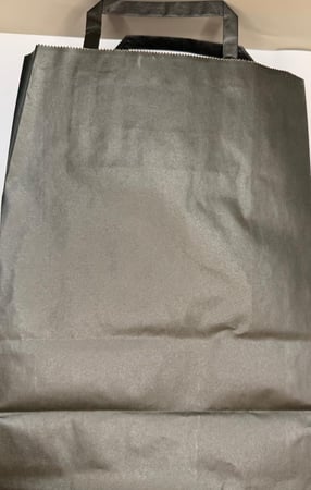 كيس ورقي اسود مع  يد 16*32*38سم@