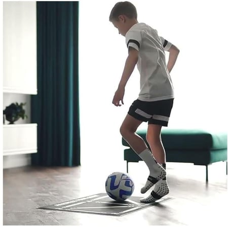 بساط تدريب كرة القدم غير قابل للانزلاق لتعزيز المهارات في الاماكن المغلقة للاطفال والبالغين