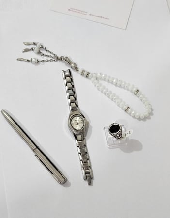 طقم الأناقة المميز للأطفال – لمسة فخامة للصغار