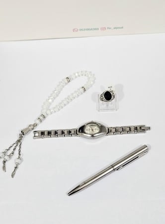 طقم الأناقة المميز للأطفال – لمسة فخامة للصغار