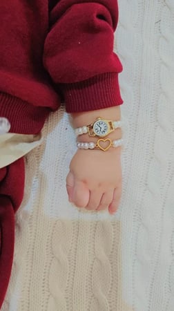 ساعة زينة وإسورة بناتي