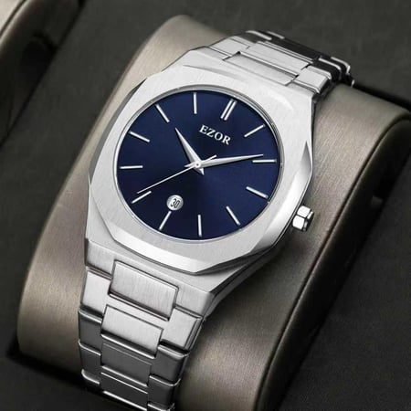 ساعة رجالية شبيهة D1 Milano باللون الفضي والكحلي