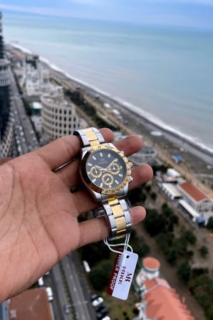 ساعة فضي وذهبي