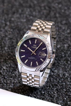 ساعه كلاسيكيه