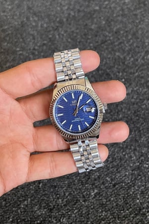 ساعه كلاسيكيه