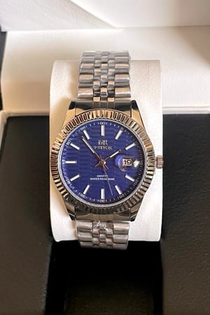 ساعه كلاسيكيه