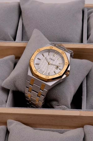 ساعة رجالية بلونين فضي وذهبي