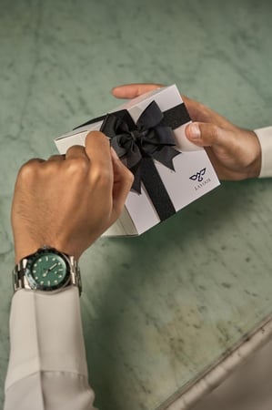 ساعة رجالية كلاسيك بلون فضي أخضر