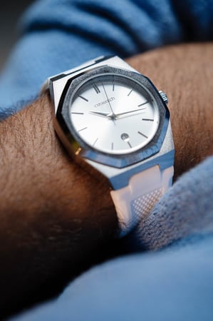 ساعة بيضاء ربر رجالية