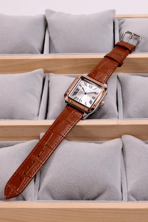 ساعه شبيه كارتير