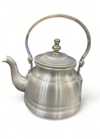 ابريق شبيه يماني قرط منارة