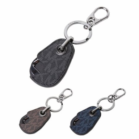 ميدالية مايكل كورس كحلي