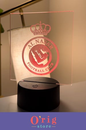 لوح اكريلك شعار نادي النصر بقاعدة مضيئة