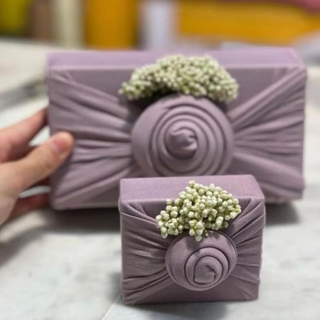 تغليف هديه قماش