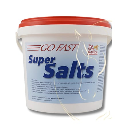 مكمل غذائي متكامل عالي الجودة لدعم الترطيب والطاقة للخيول - 1.5 كيلو Super Salts