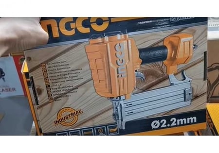 دباسة جدار هوائية