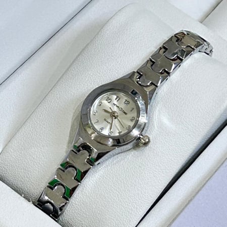 ساعة اطفال فضي