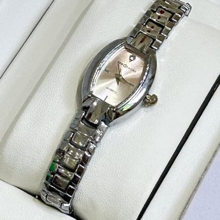 ساعة اطفال للجنسين