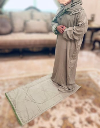 طقم صلاة للبنات الصغيرات