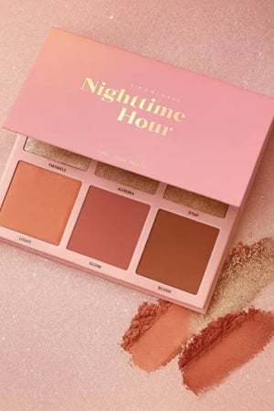 باليت اضاءة مع بلاشر كارا بيوتي - HL17