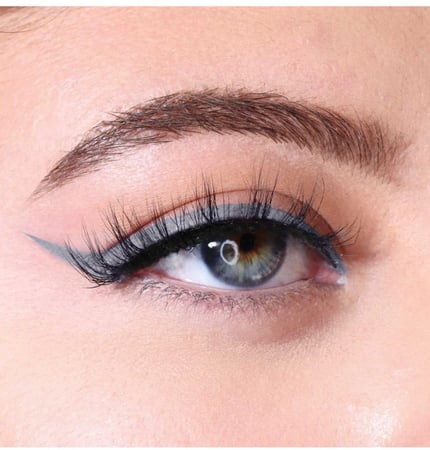 ايلاينر مويرا سائل محبرة الوان متعددة